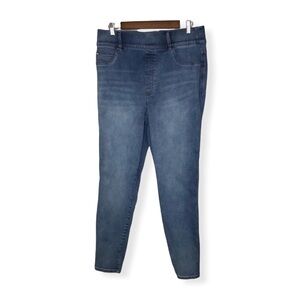 SPANX Pull on Skinny Jeans.